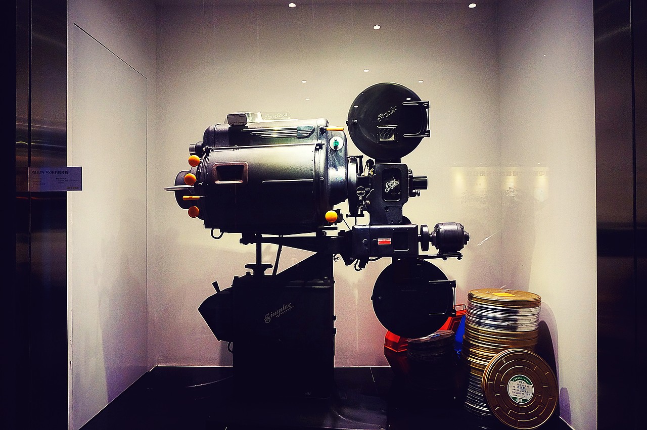 胶片电影这个“老东西”