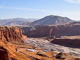 新疆昌吉努爾加大峽谷