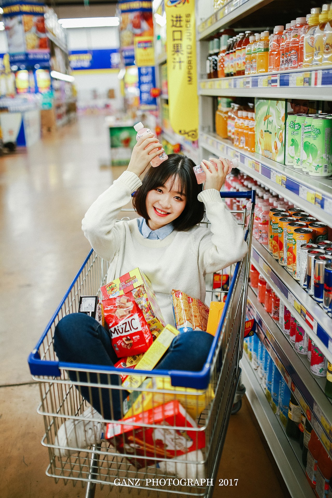 《超市日记》（图ZNzQ0NDc0NzI=） - 人像摄影 - 站酷设计师甘蔗Ganz原创素材 - 站酷ZCOOL