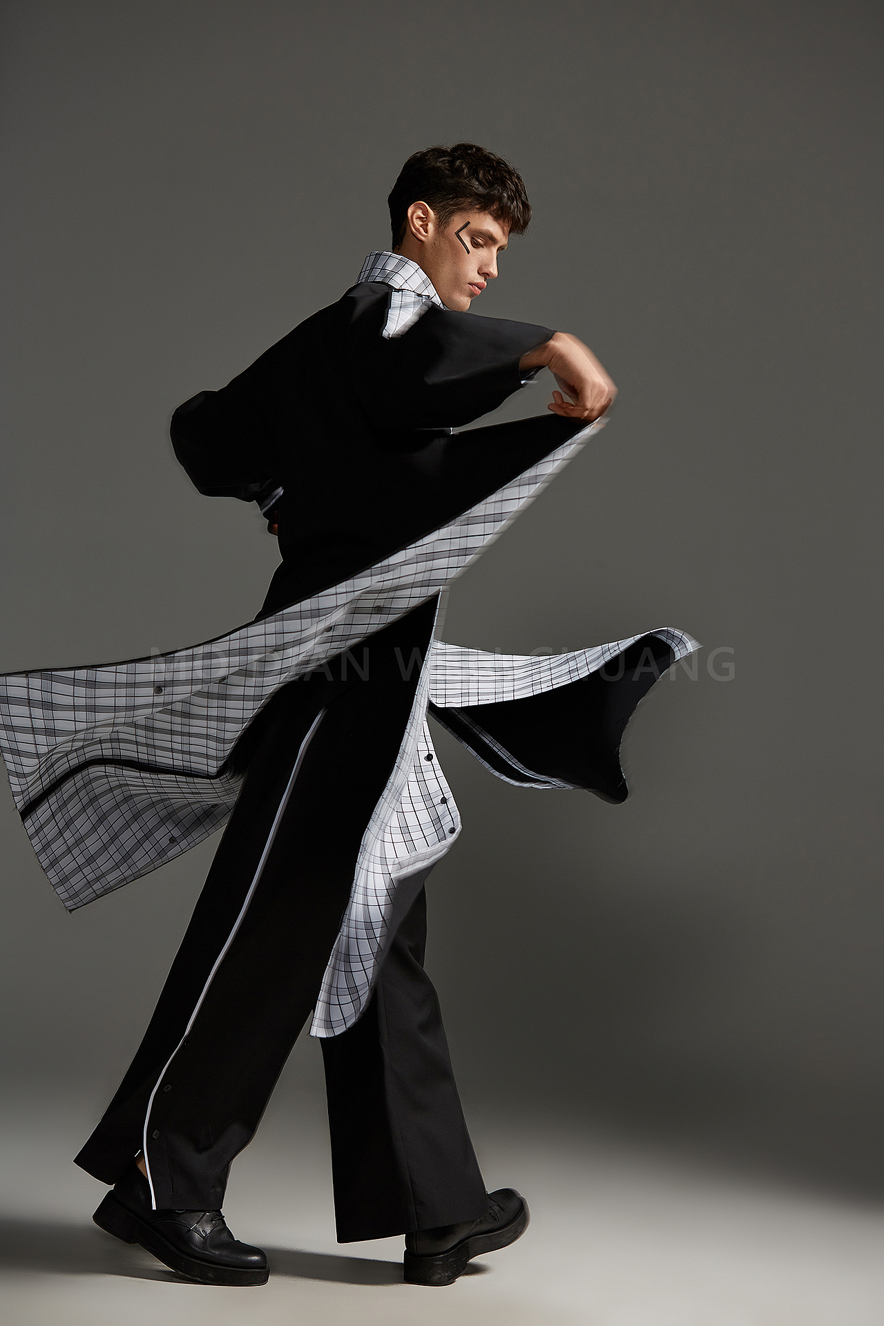 时尚男装（图ZMjIxMTgyNjQ0） - 产品摄影 - 站酷设计师北京墨点文化原创素材 - 站酷ZCOOL