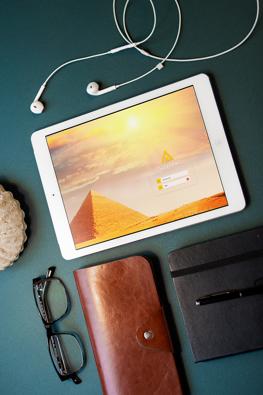 AdVans系统后台界面/登录页面设计/loading动效设计