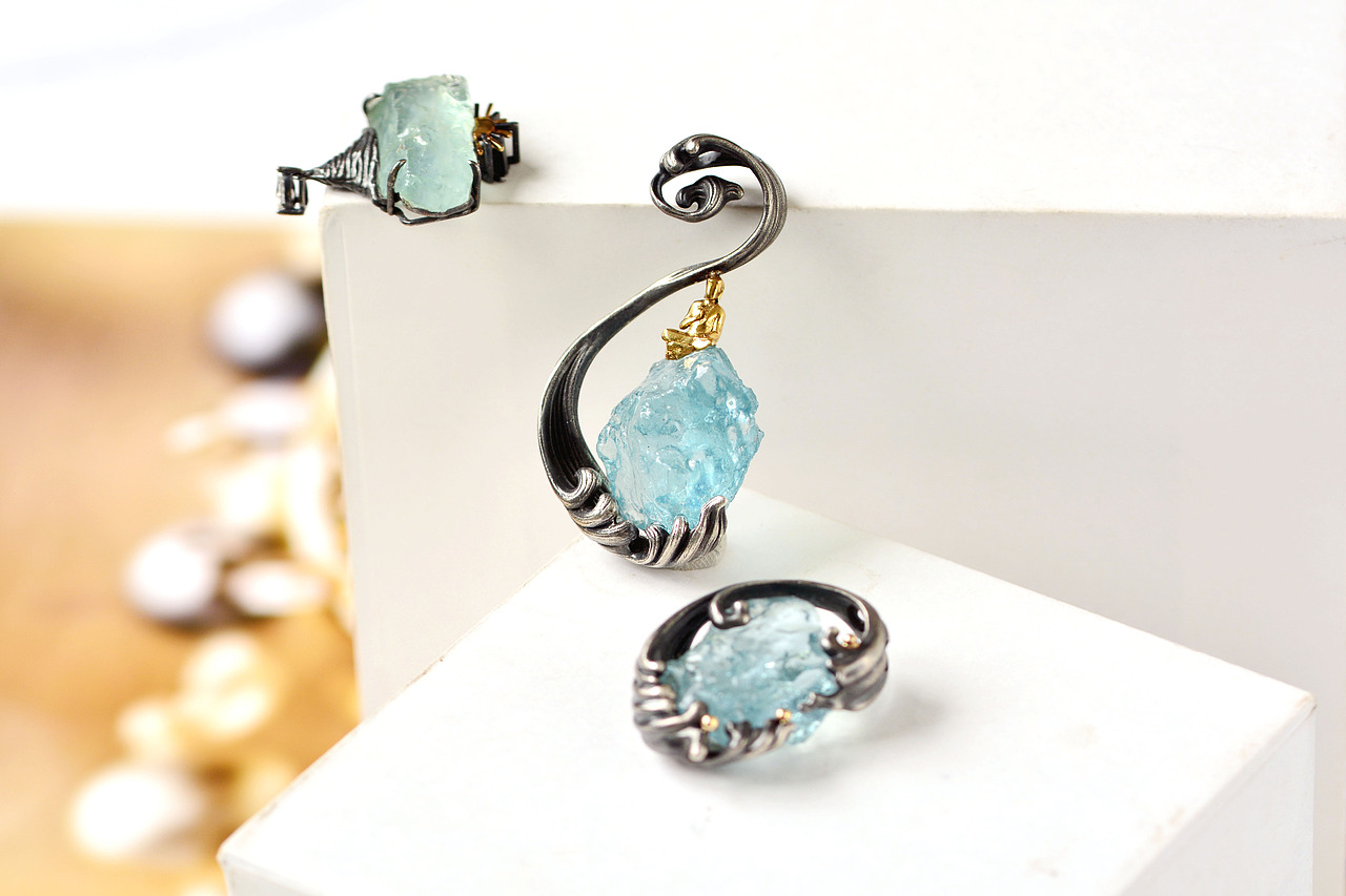 设计师作品|海蓝宝矿石佛吊坠