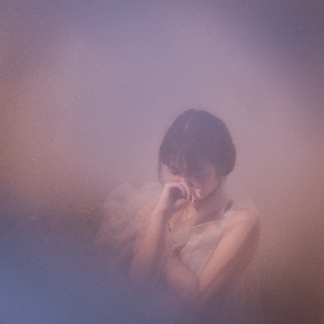 紫红色的少女梦境