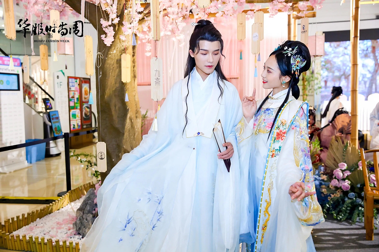 2020杭州湖滨银泰华服时尚周
