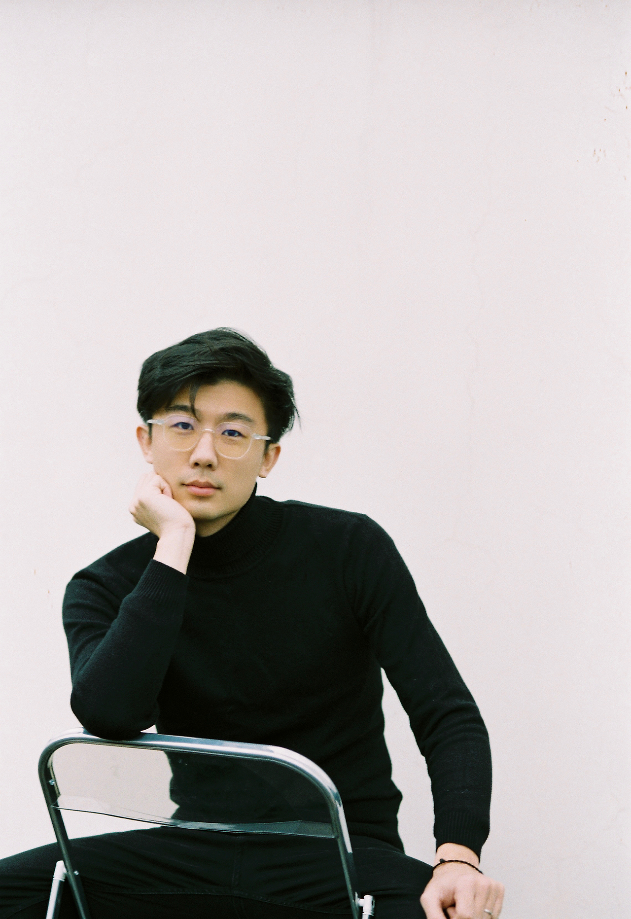 胶片 |与自己和解（图ZMzM0NDc2MzIw） - 人像摄影 - 站酷设计师挚雅Chara原创素材 - 站酷ZCOOL