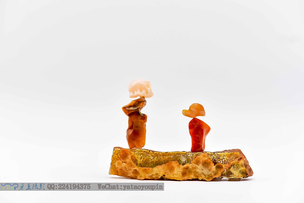 又赏满秀丽奇石作品(牙豆摄影作品)
