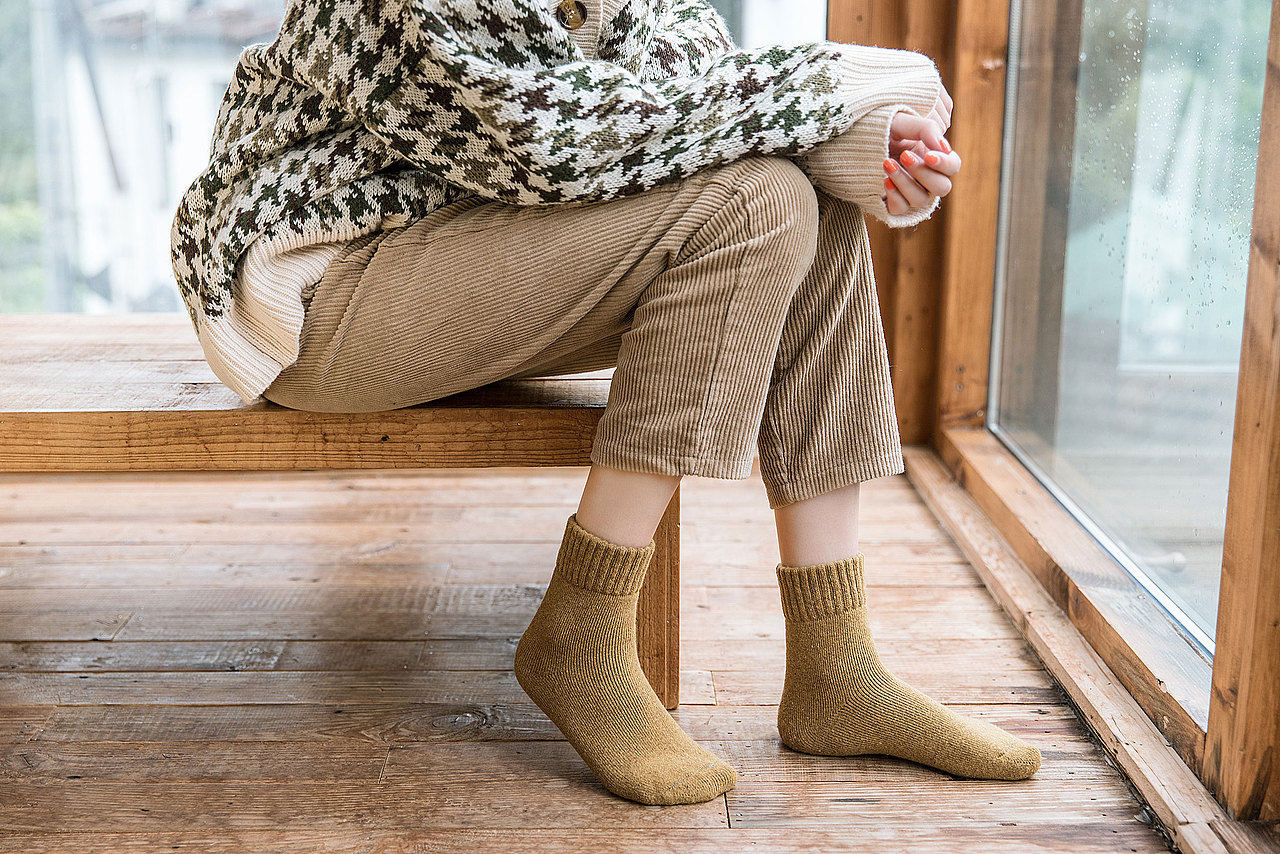 2019秋冬款加厚毛圈女袜袜子中筒