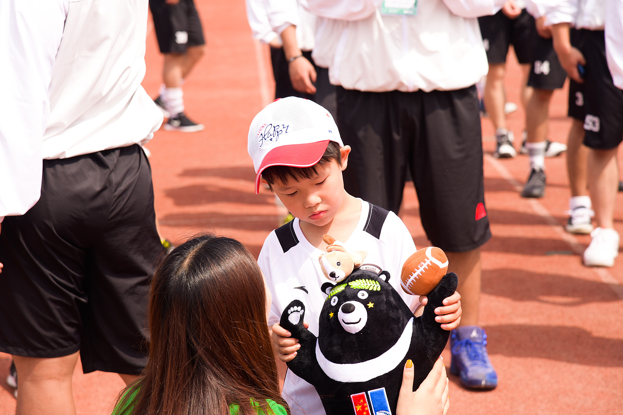 2018年第三届世界大学生美式橄榄球锦标赛吉祥物设计