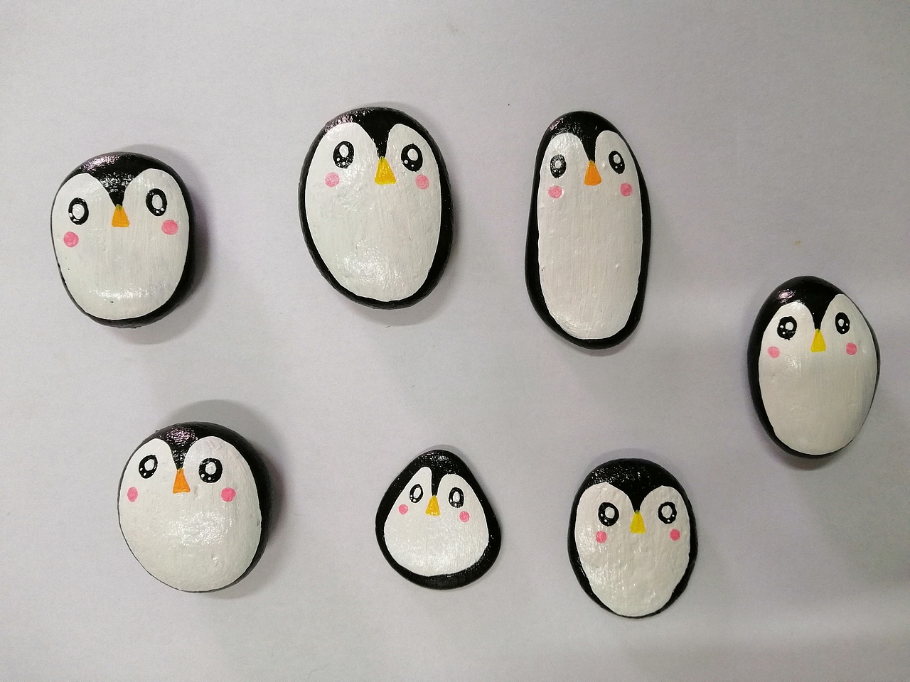 石头彩绘 小小企鹅