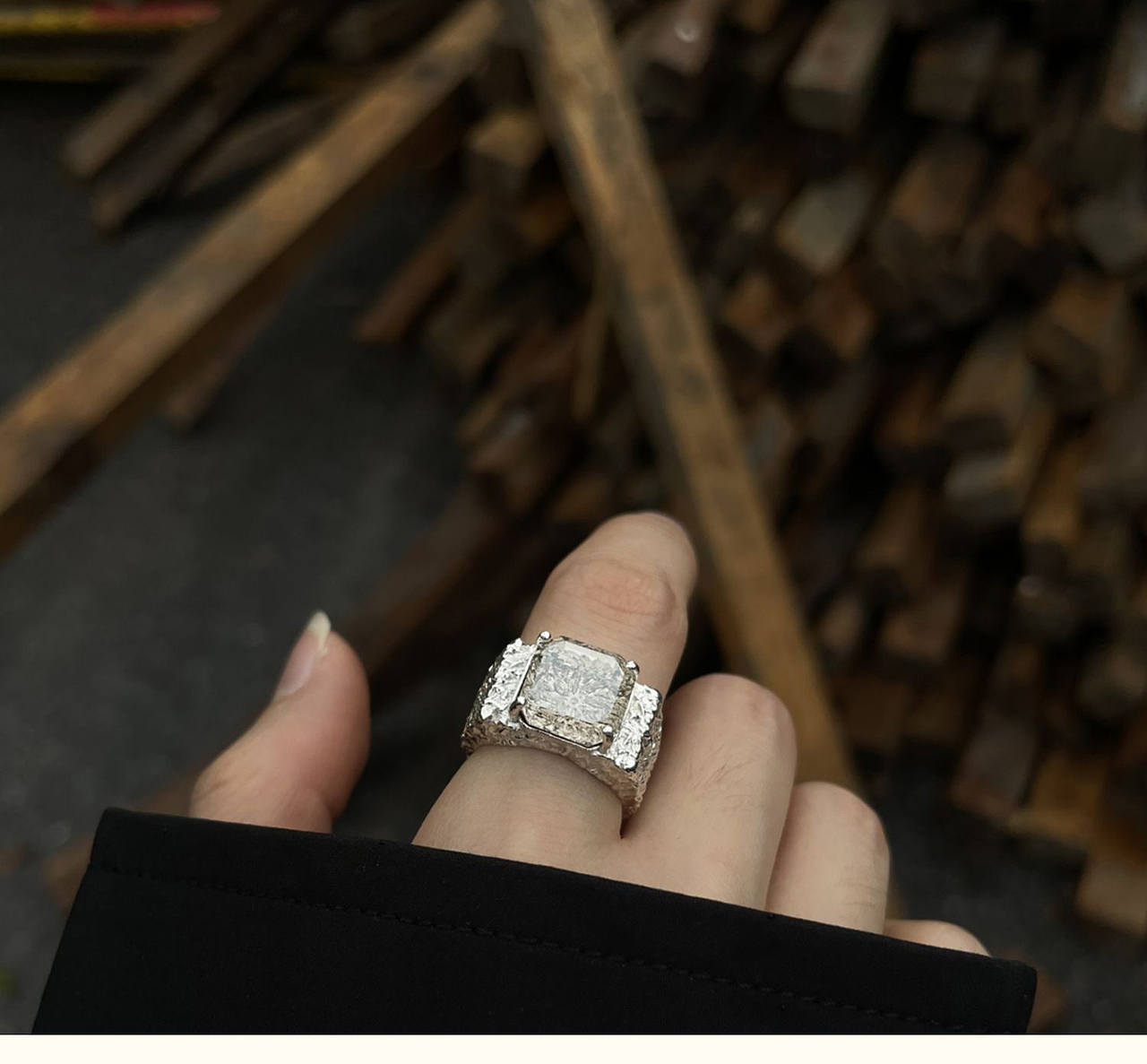 首饰 饰品 精品戒指  潮牌项链拍摄 时尚潮牌静物摄影