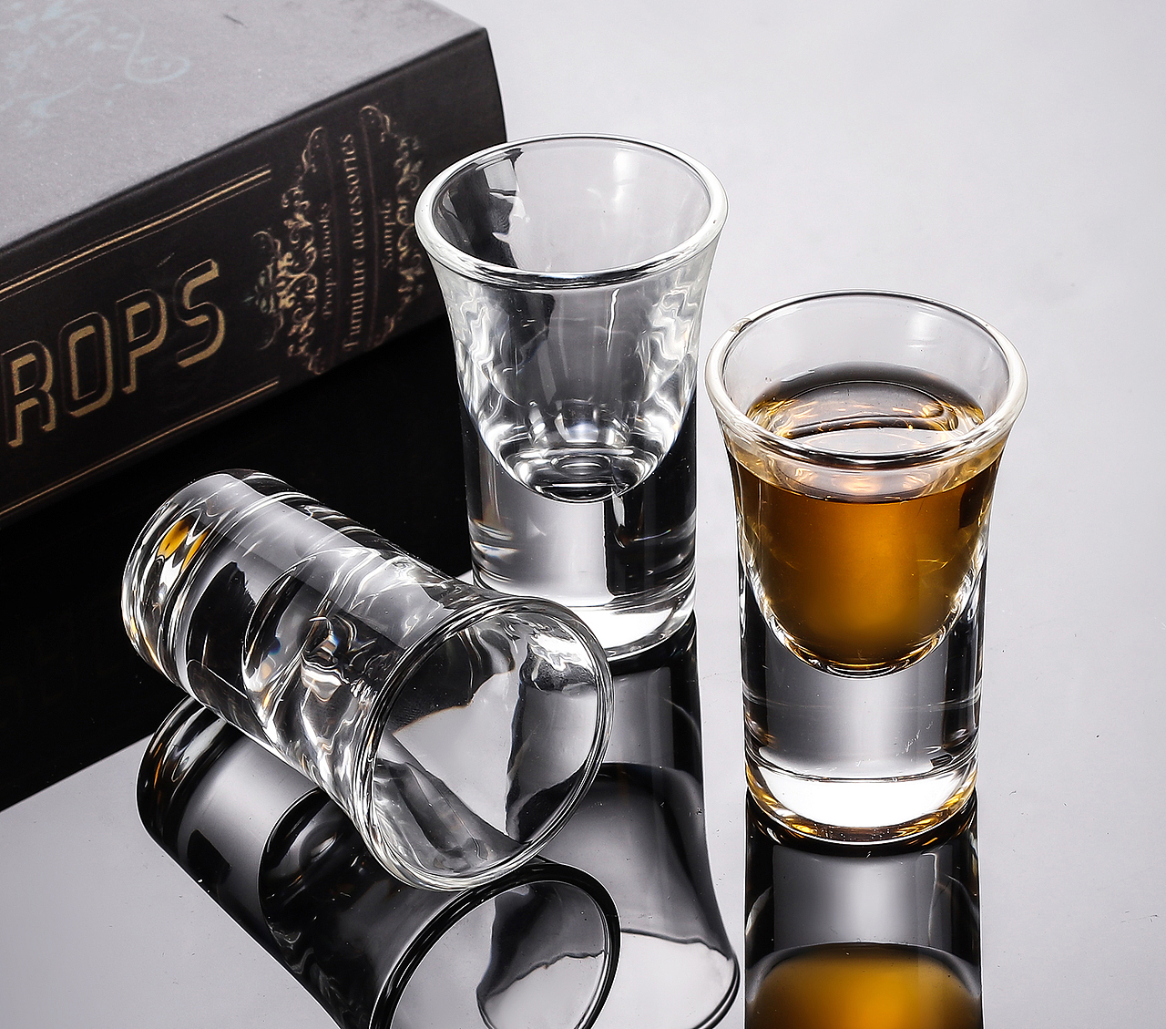酒器遇到酒杯