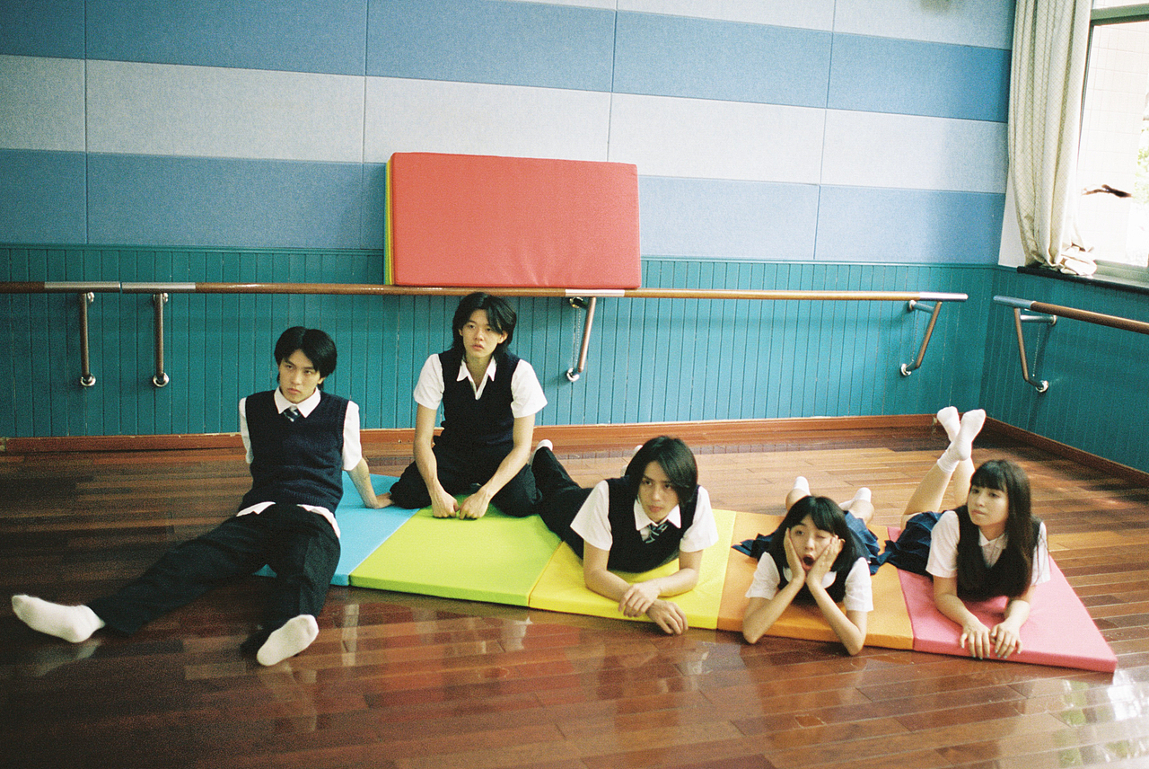 闪光（图ZMjQxODUyOTU2） - 人像摄影 - 站酷设计师徐八喵原创素材 - 站酷ZCOOL