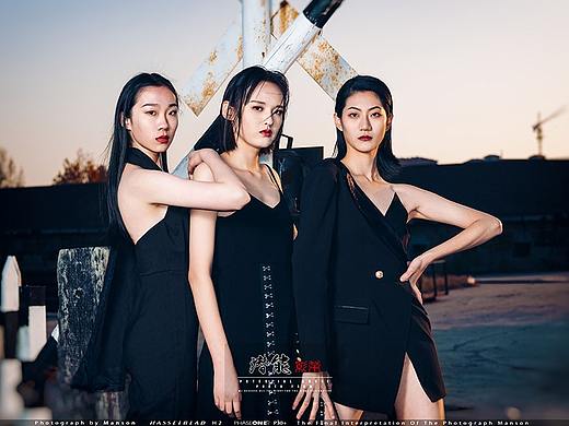 ?？ㄅ臄z合影（個(gè)人主頁-ZMzE1MzQzMjQ=） - 人像攝影 - 站酷設(shè)計(jì)師Manson_Image原創(chuàng)素材 - 站酷ZCOOL