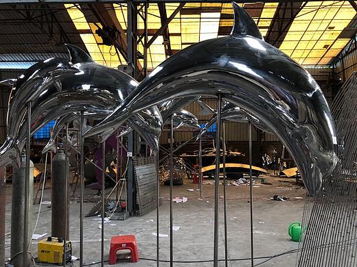 不锈钢景观雕塑 海豚湾经典重塑