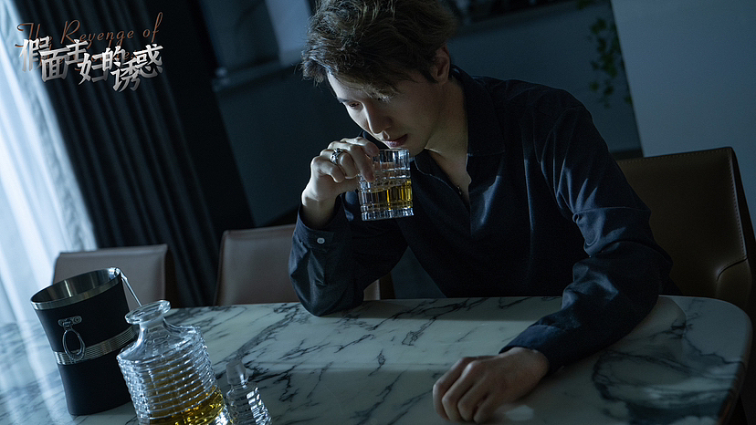 《假面主妇的诱惑》（图ZMzQ3MzA5NTA0） - 其他摄影 - 站酷设计师康师傅在逃敦儿原创素材 - 站酷ZCOOL