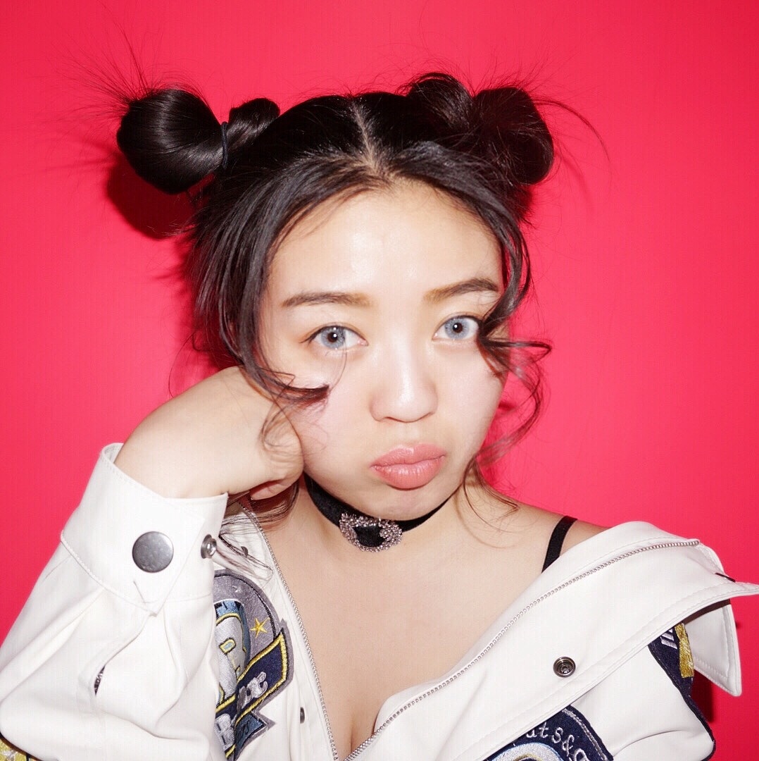 小小兔姐姐吃榴莲