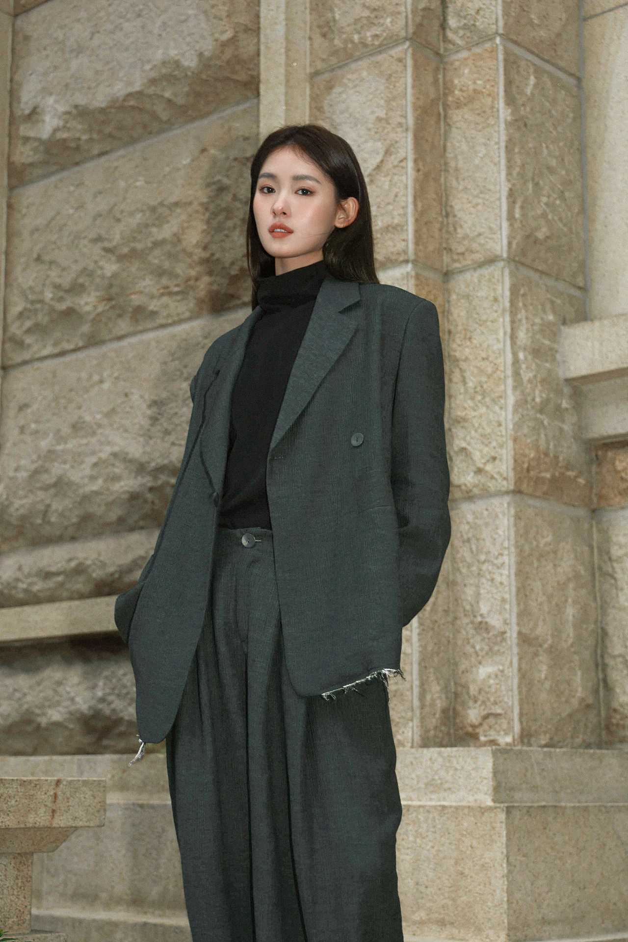 模特倩茹 | 极简款女模