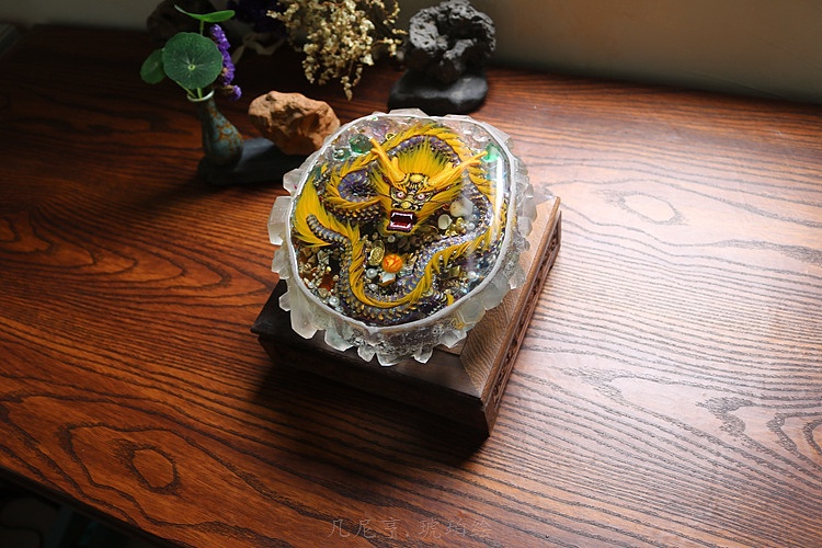 水晶里的幻彩紫金盘龙 琥珀绘(3D树脂画)