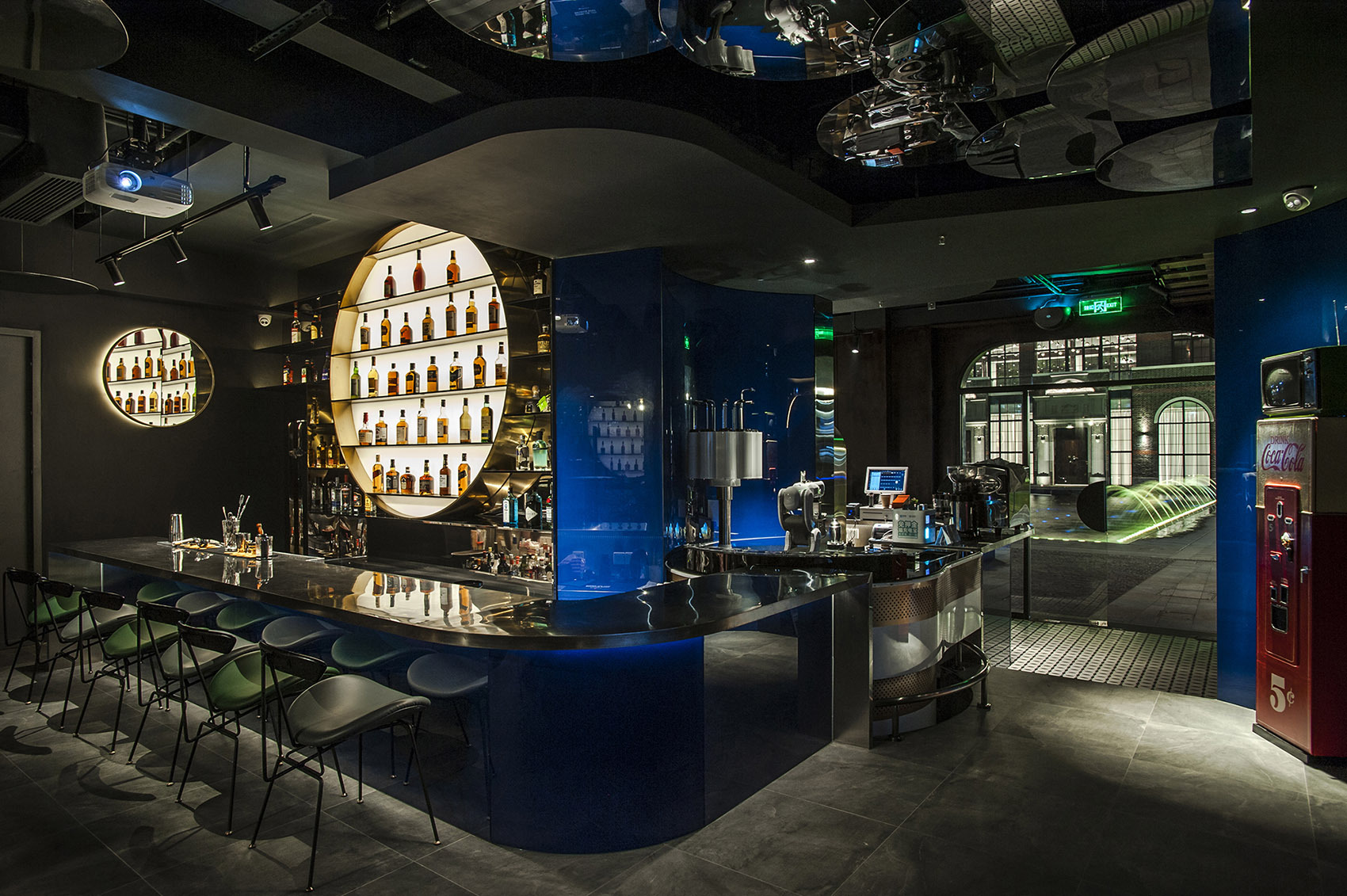 工业风酒吧设计