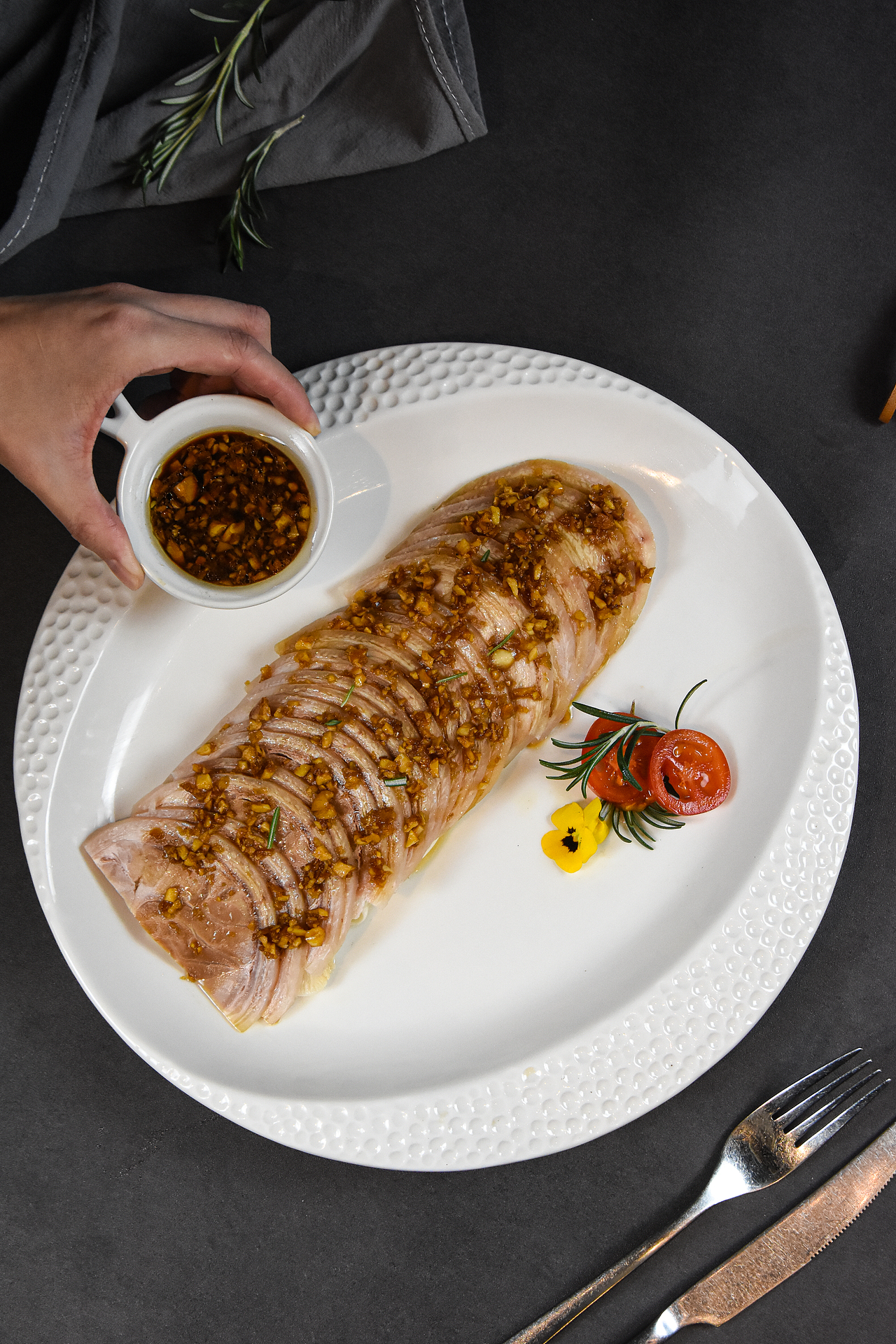 粤菜美食手部餐具