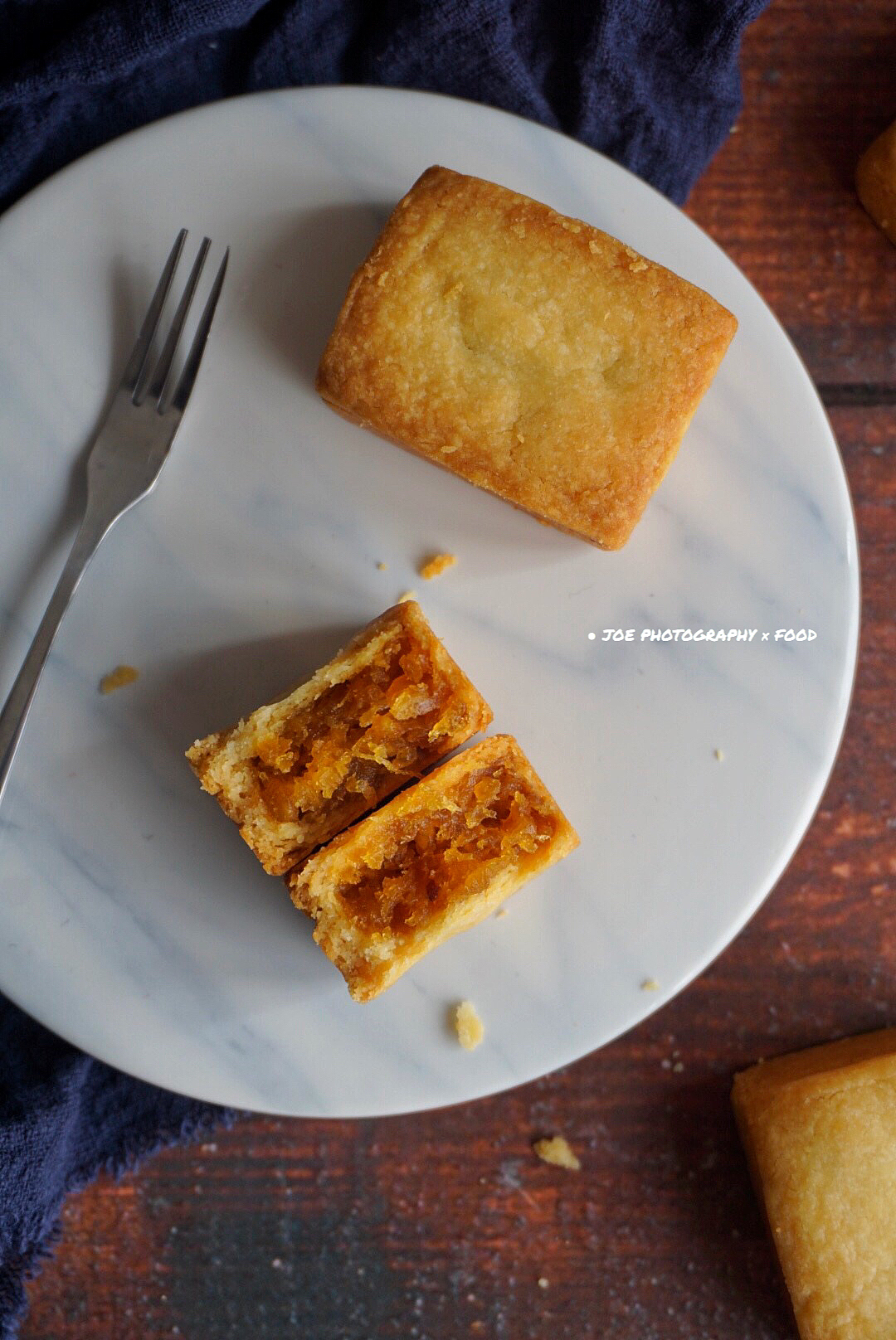 食摄记录 | 金色凤梨酥和黑色凤凰酥 