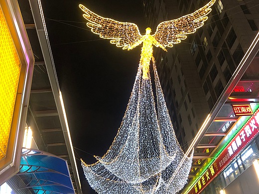 天使翅膀造型灯定制网红灯户外美陈灯饰画夜景商场楼体