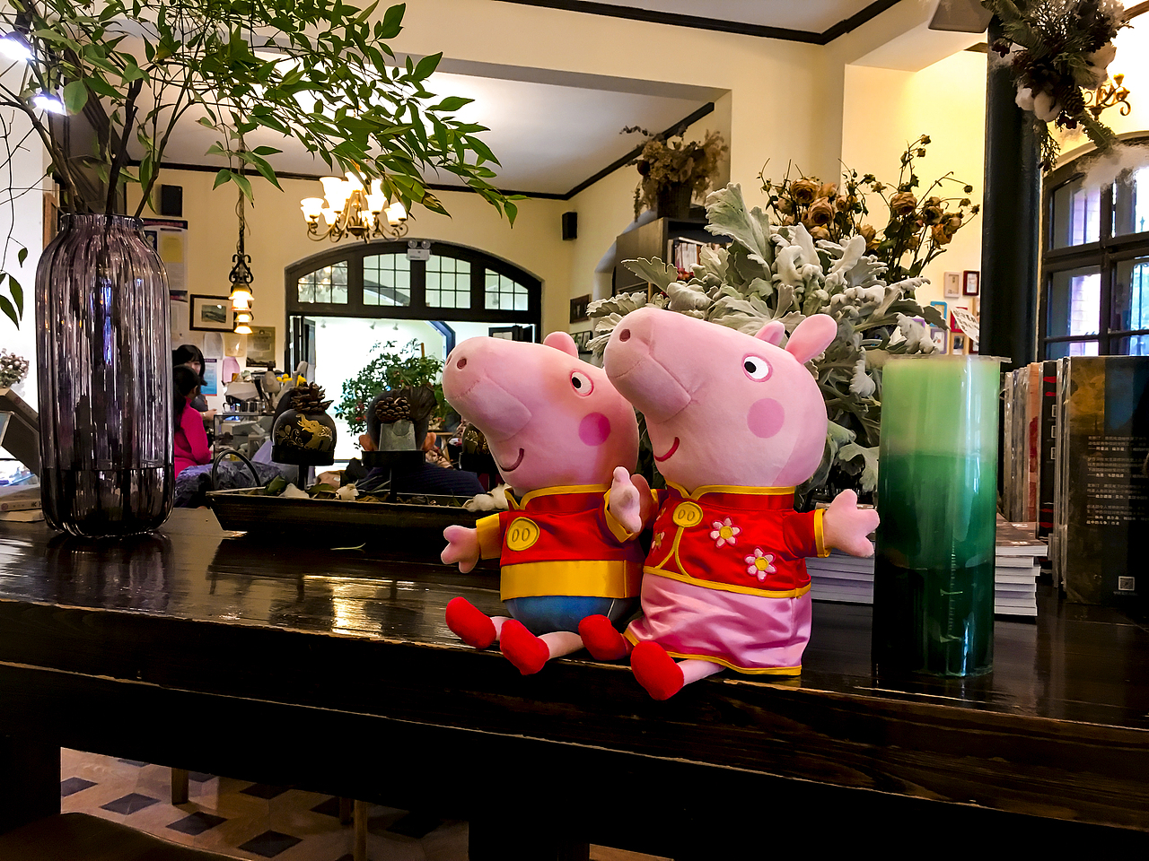 佩奇爱情故事——青岛站（图ZMTQ0MzY3NzY0） - 人文/纪实摄影 - 站酷设计师山谷子原创素材 - 站酷ZCOOL