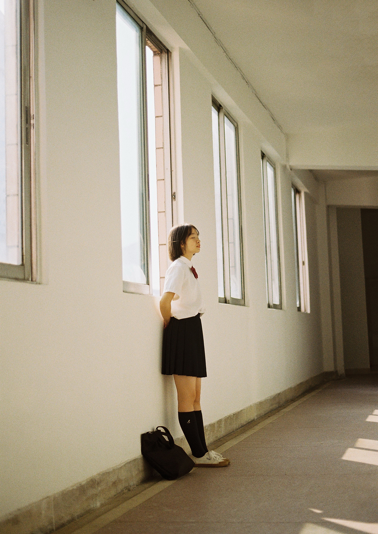 教室（圖ZMjU3NjM4MTMy） - 人像攝影 - 站酷設(shè)計(jì)師川楓鈴木原創(chuàng)素材 - 站酷ZCOOL