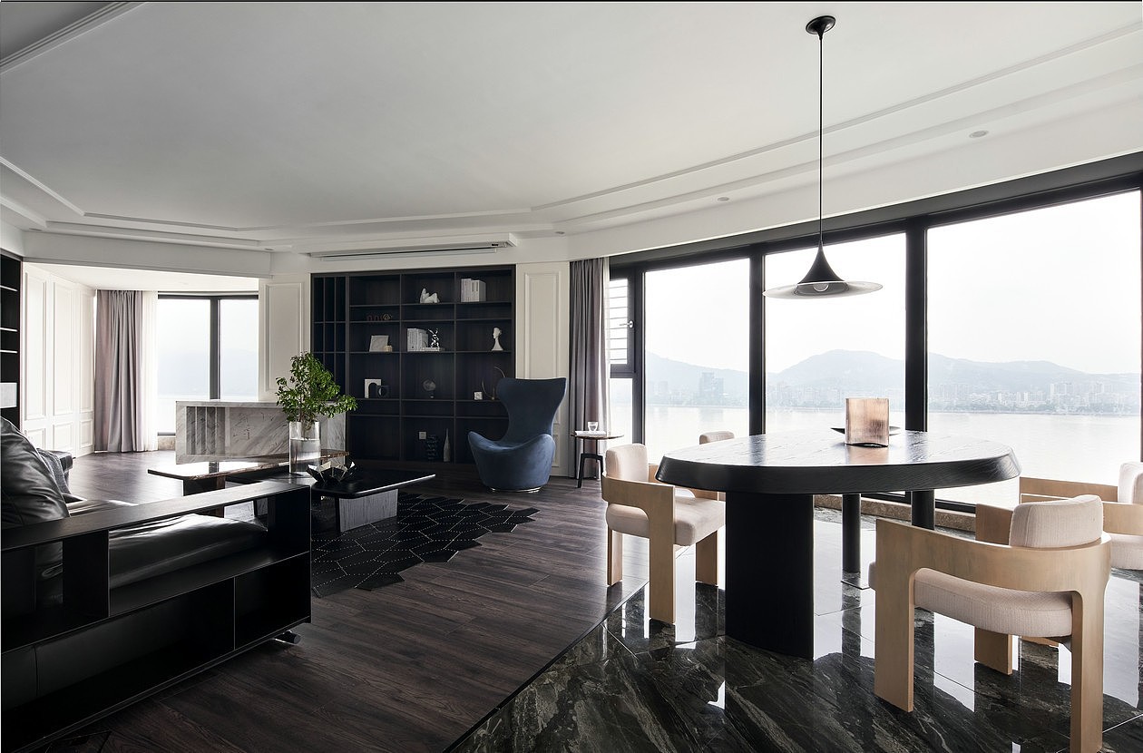 享拥180°江景的魅力生活