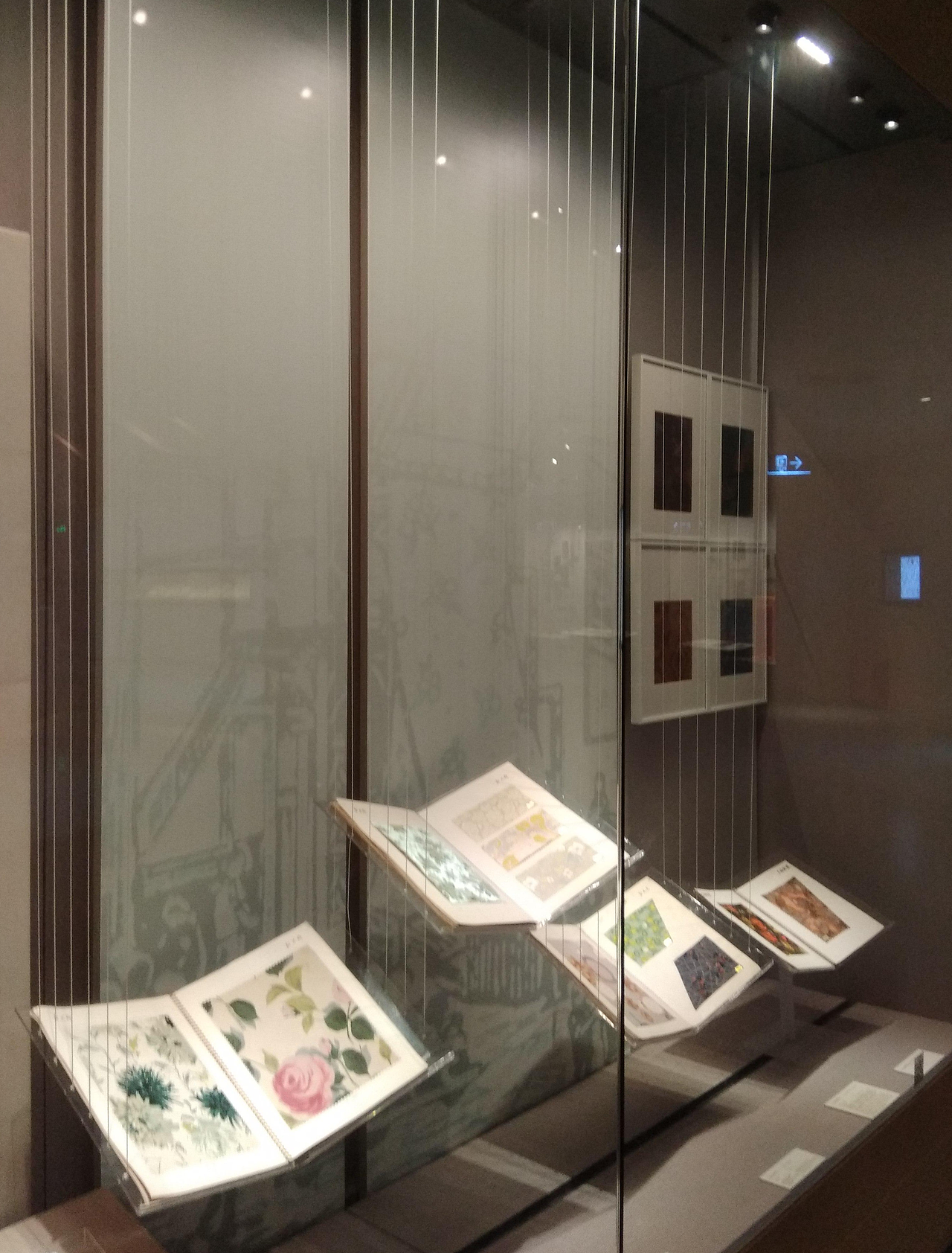 【看展】锦程·更衣记——中国丝绸和丝绸之路（图ZMjU5NTk2NDIw） - 展陈设计 - 站酷设计师我谁啊原创素材 - 站酷ZCOOL