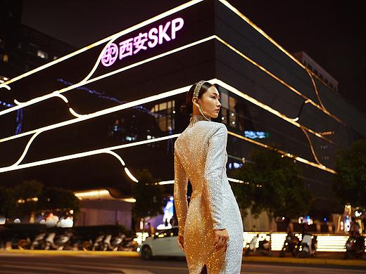 写真-夜景-西安SKP