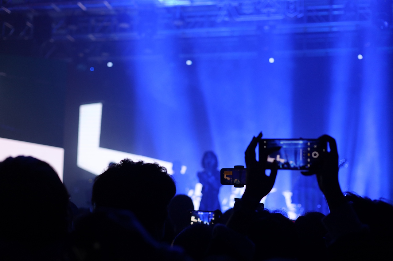 摄影记录,一些旧照片~沙园的太古仓演唱会