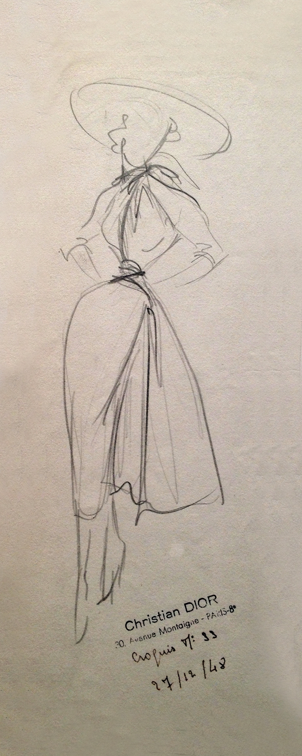 《迪奥精神》巴黎高级订制服装设计草图/展览/书籍画册设计/标志/橱窗