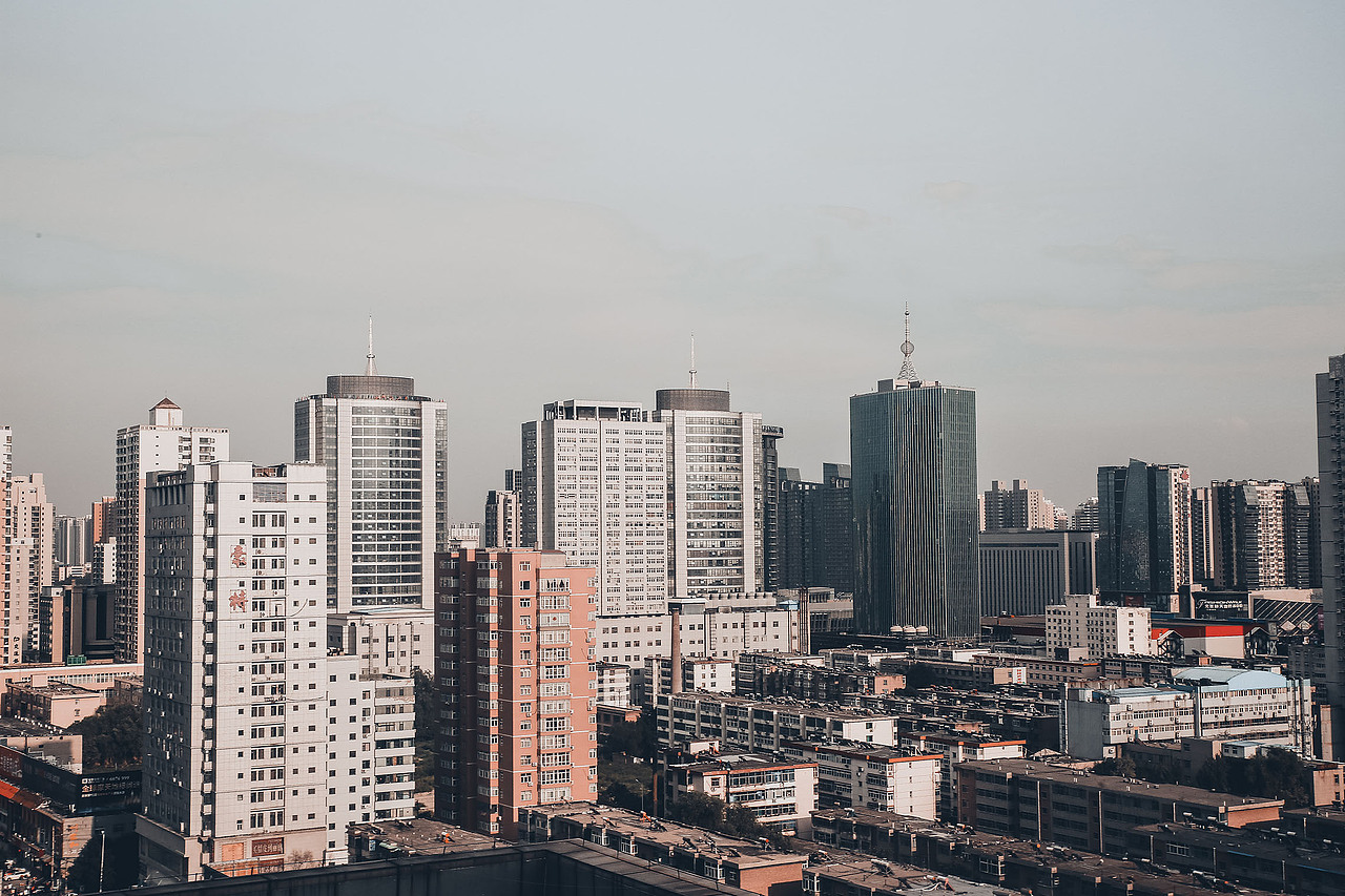 每天工作的地方,每日一拍,
一色一心镜,一突一天堂。<br>微信:lcsy-2013