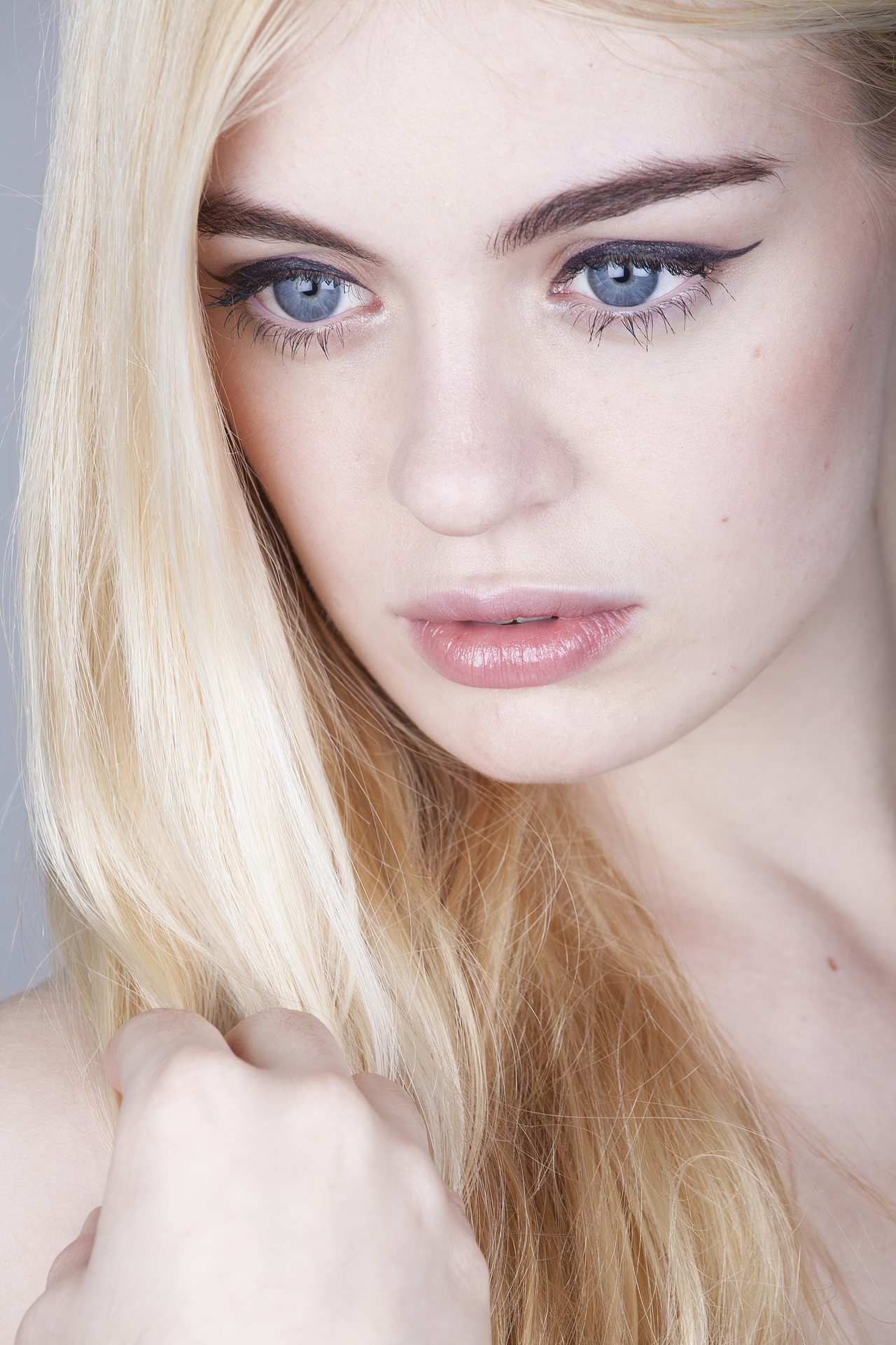 人像精修（图ZMjMwMDQyMTk2） - 修图/后期 - 站酷设计师设计的老涂原创素材 - 站酷ZCOOL