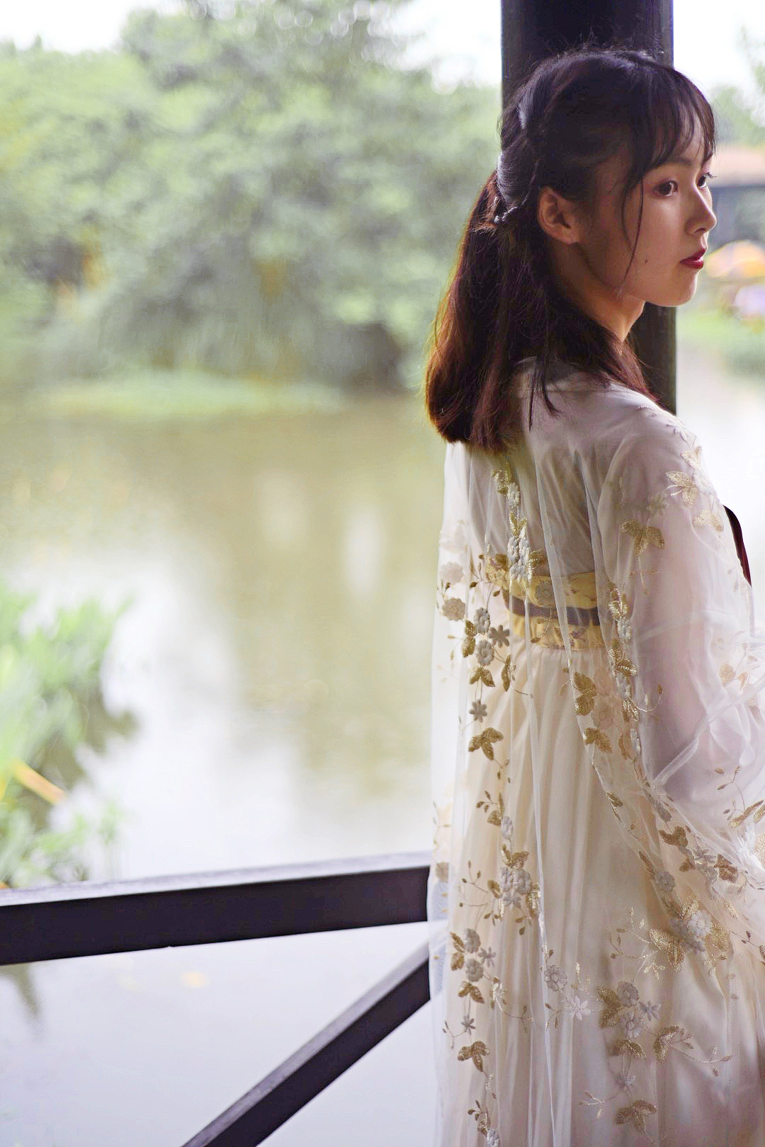 汉服（图ZMTYyNjcxOTg0） - 人像摄影 - 站酷设计师可怜的楼房原创素材 - 站酷ZCOOL