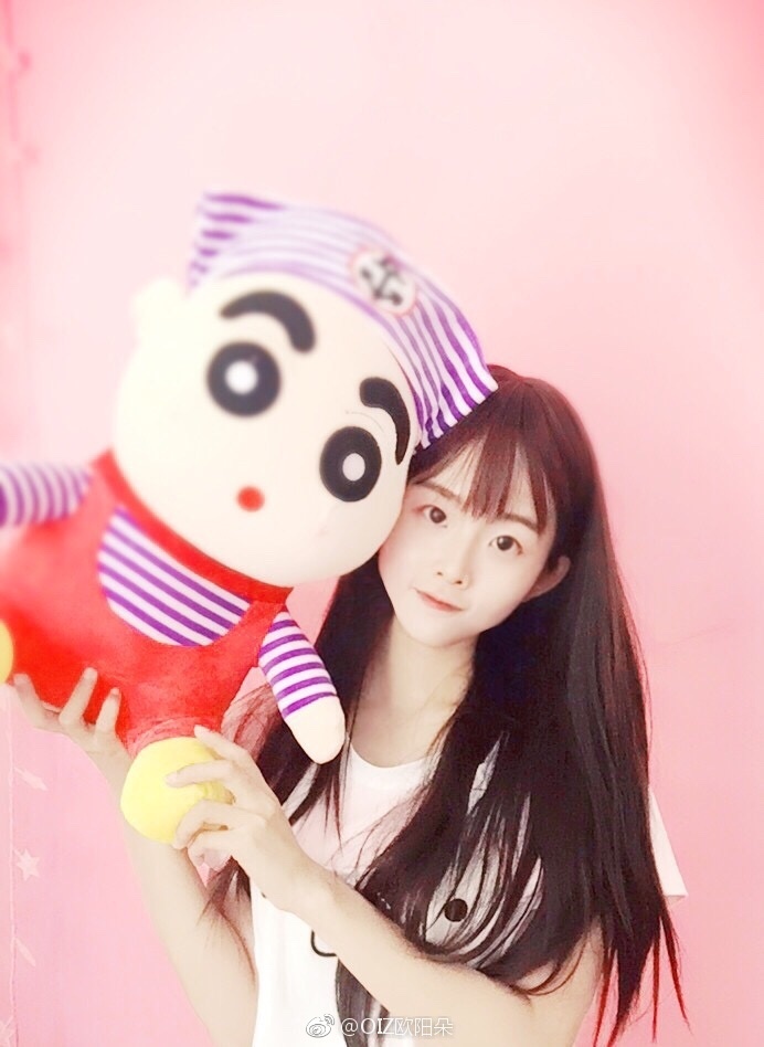 oiz欧阳朵