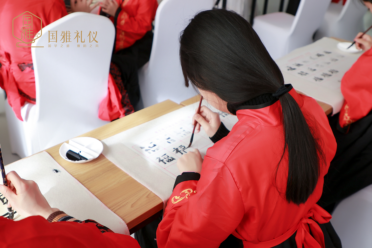 国雅礼仪--初见小雅（图ZMjQyMzQ2MDQ4） - 人像摄影 - 站酷设计师国雅礼仪原创素材 - 站酷ZCOOL