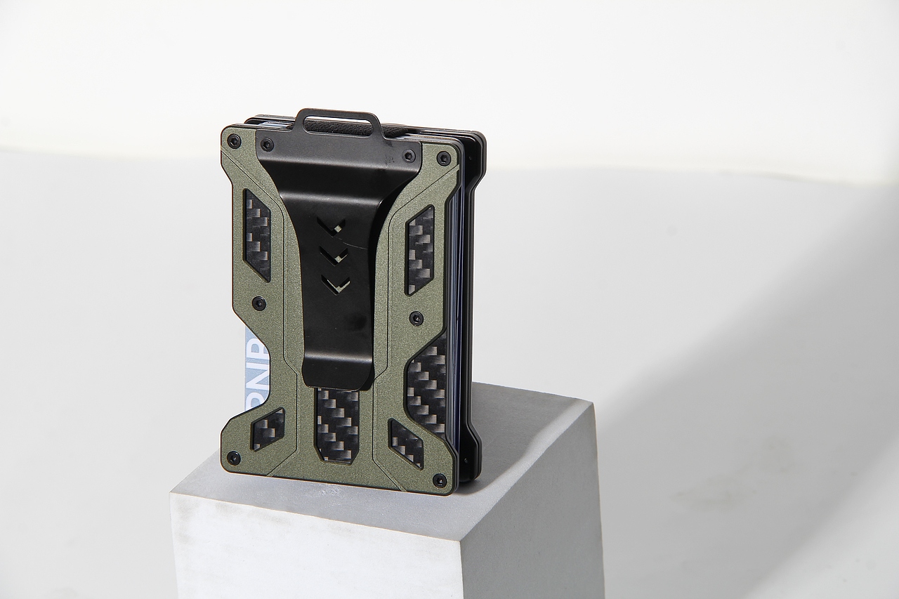 亚马逊男士钱包主图&A+，钱包摄影，产品精修 海报设计（图ZMzI5MjMxNzA4） - 海报 - 站酷设计师又又yhm原创素材 - 站酷ZCOOL