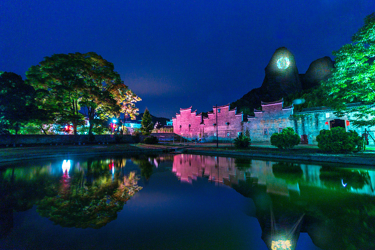 古村落夜景效果图