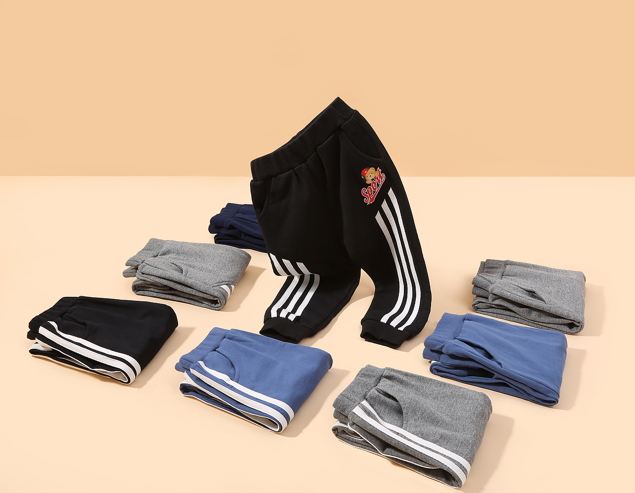 儿童卫裤造型图（图ZMjIxODAzMjQw） - 产品摄影 - 站酷设计师标点视觉摄影原创素材 - 站酷ZCOOL