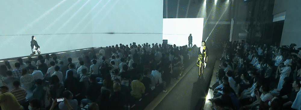 青艺周·现在史·可能世界(一)｜“视域”服装秀舞美（图ZMjcwNTA3MjYw） - 舞台美术 - 站酷设计师04LAB原创素材 - 站酷ZCOOL