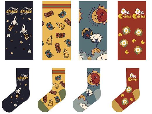 一组太空设计袜子