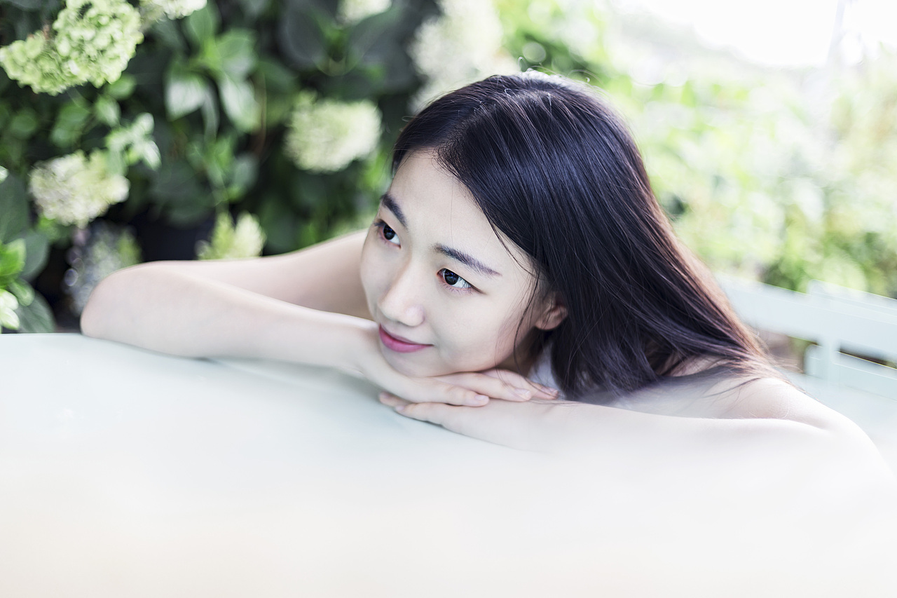 在最美的年华 就要尽情快乐……