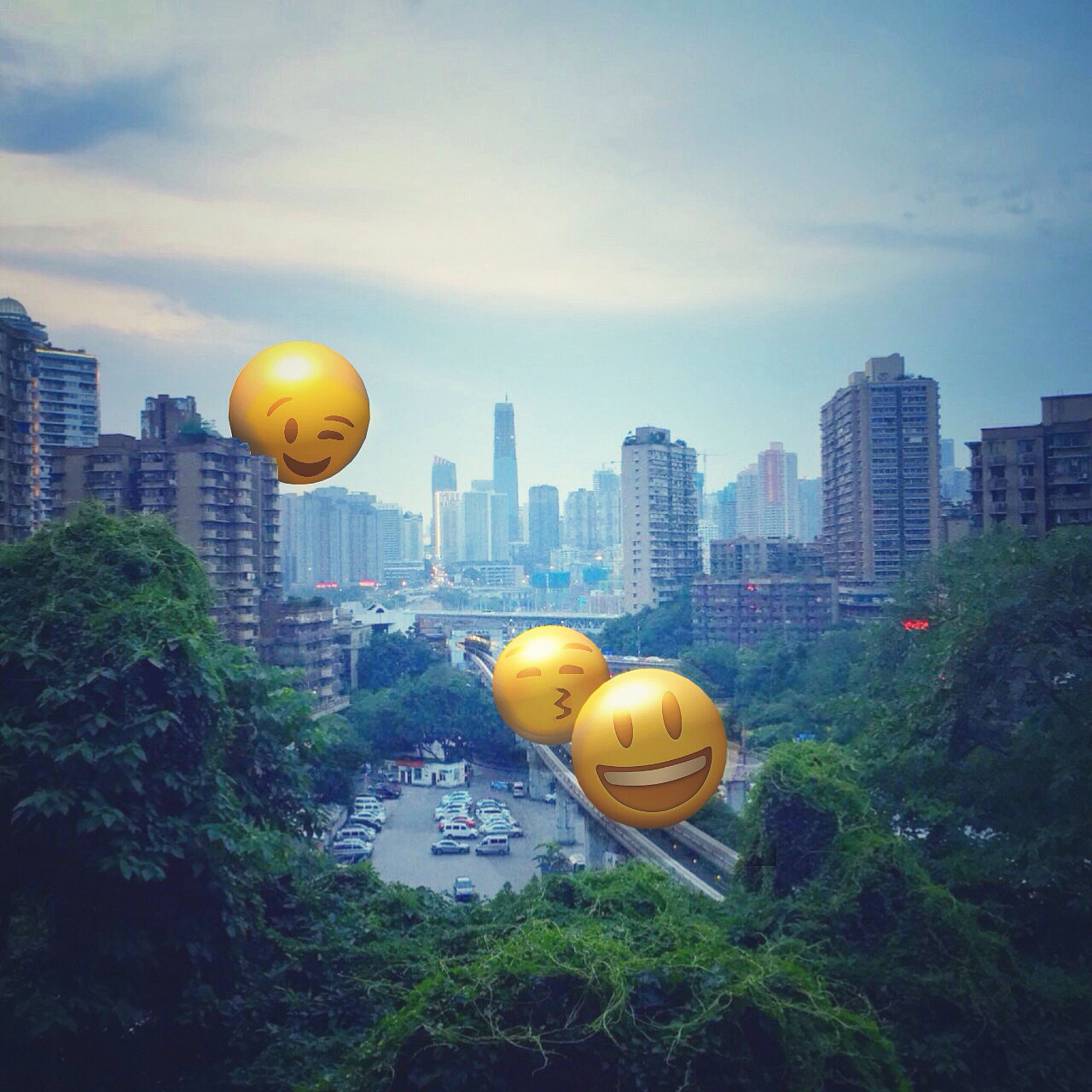 城市表情包:emoji in chongqing
