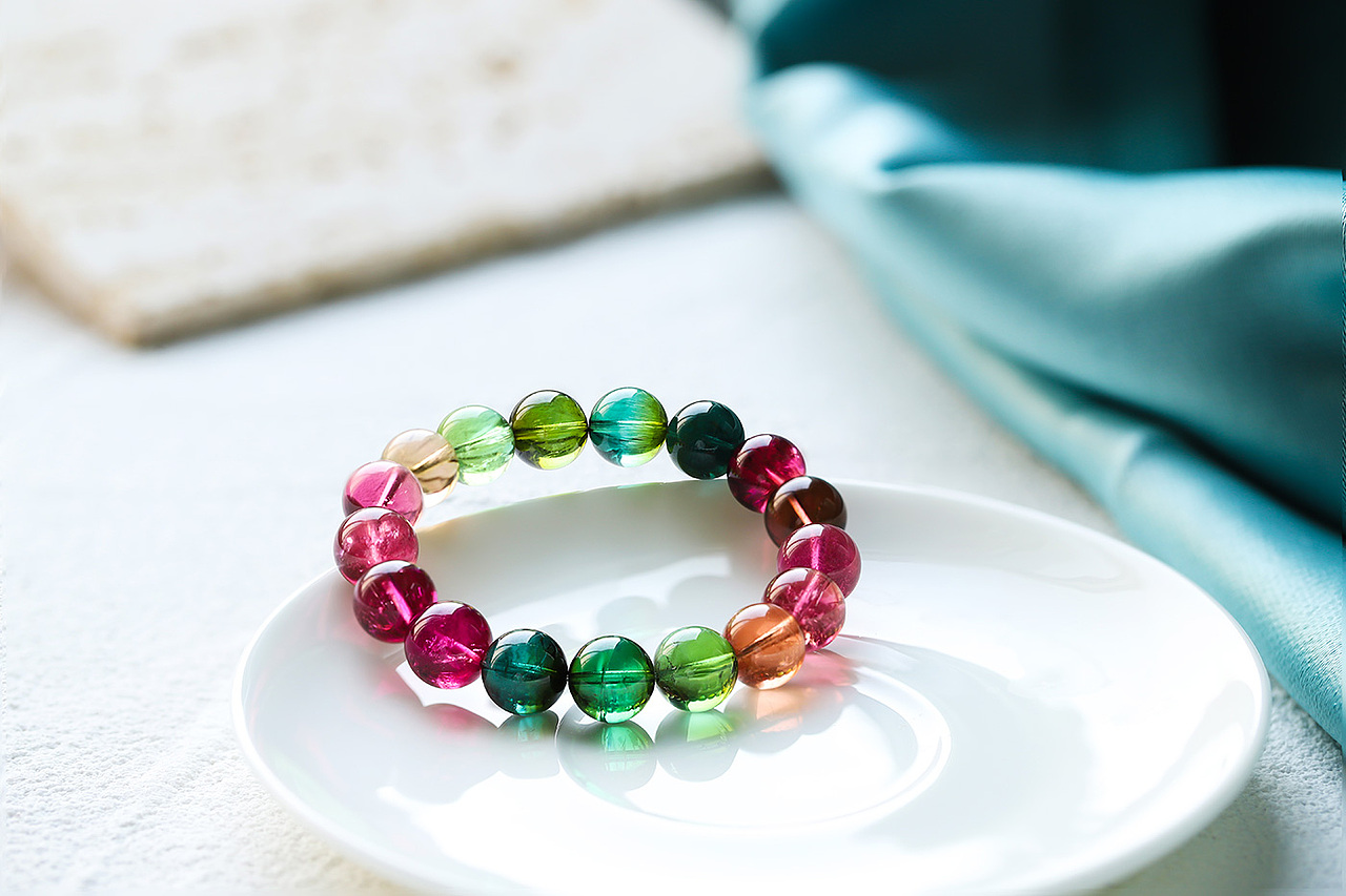 落入人间的彩虹——碧玺