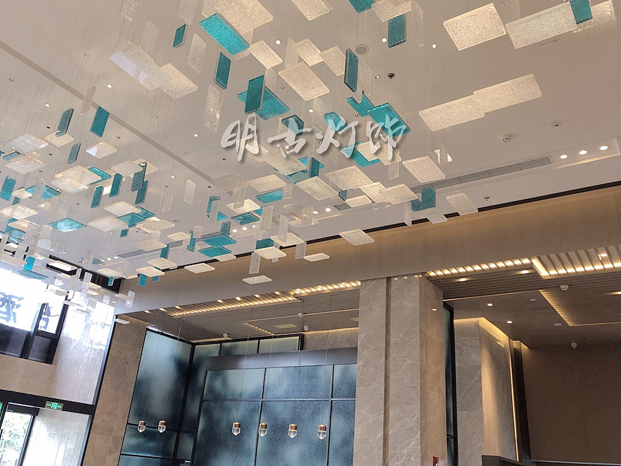 酒店大堂创意玻璃吊灯定制