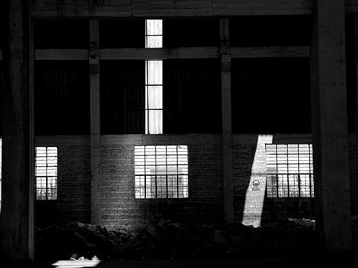 黑白摄影-建筑-废墟