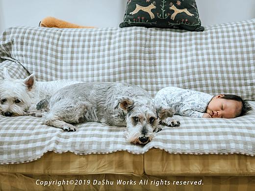 宝宝叫木子，满月。