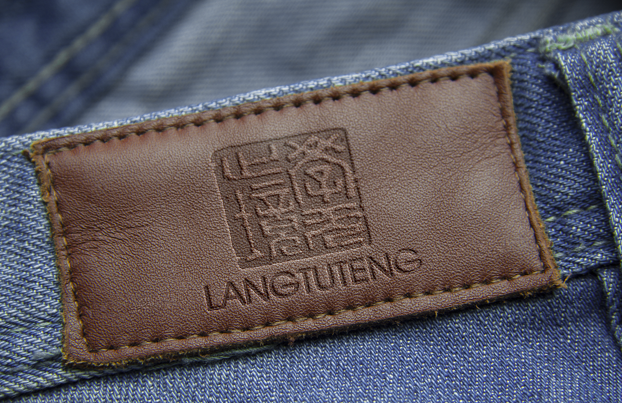 VI贴图在真实环境中使用效果图1（图ZOTI3MDI0MTY=） - 其他平面 - 站酷设计师狼图腾1985原创素材 - 站酷ZCOOL